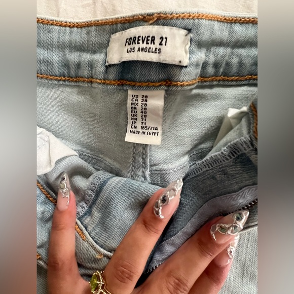 High Rised Jean Shorts - Picture 3 of 3